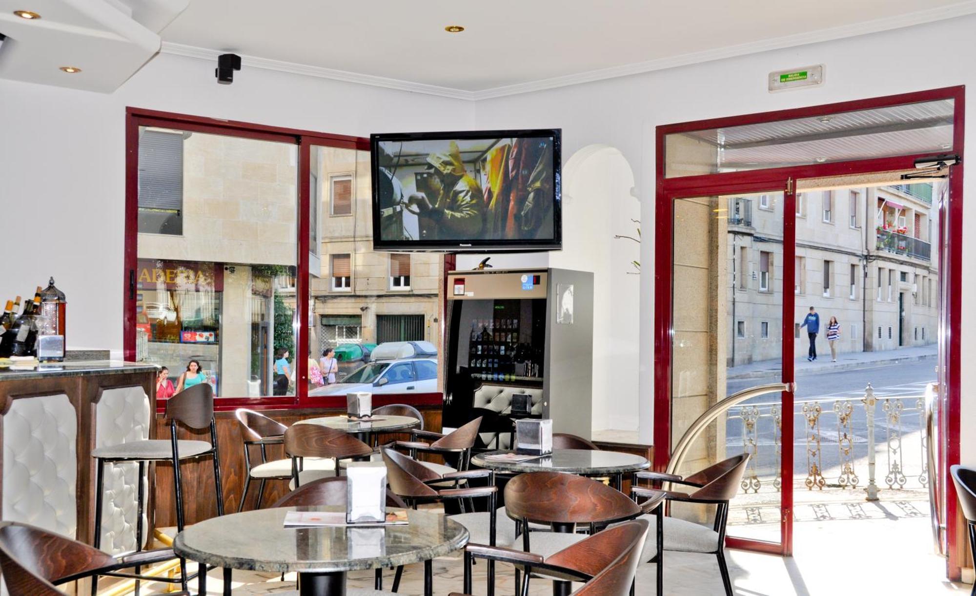 Hostal La Rotonda Ουρένσε Εξωτερικό φωτογραφία