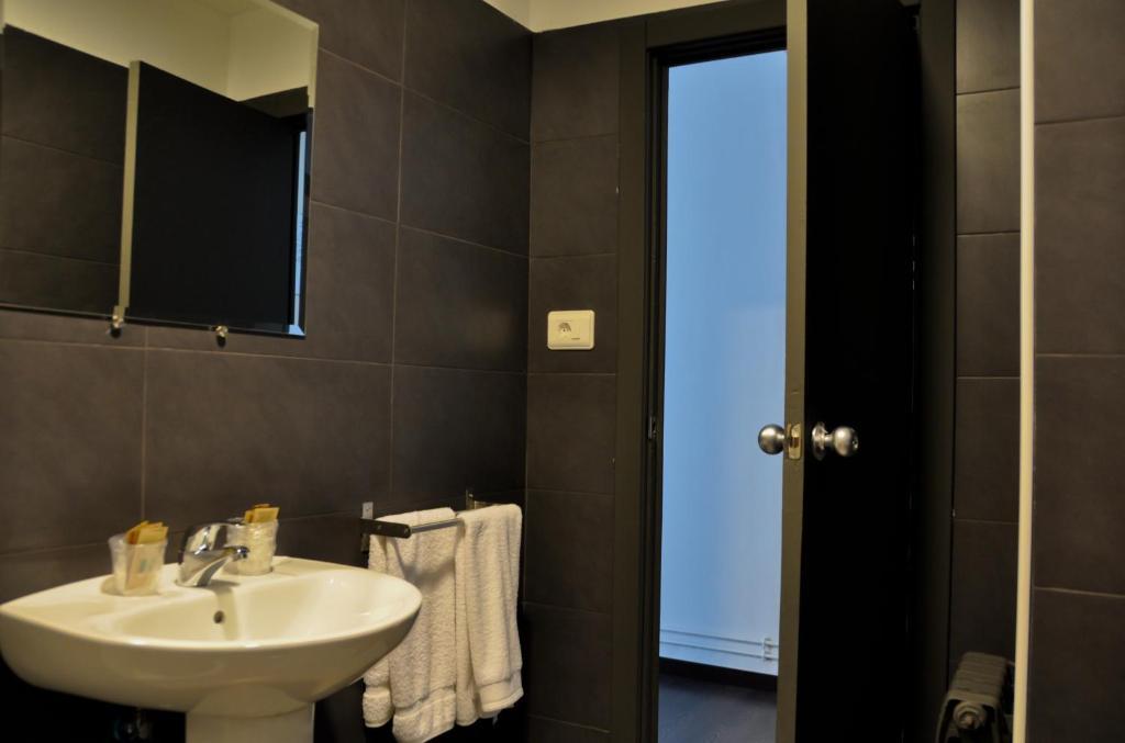 Hostal La Rotonda Ουρένσε Δωμάτιο φωτογραφία